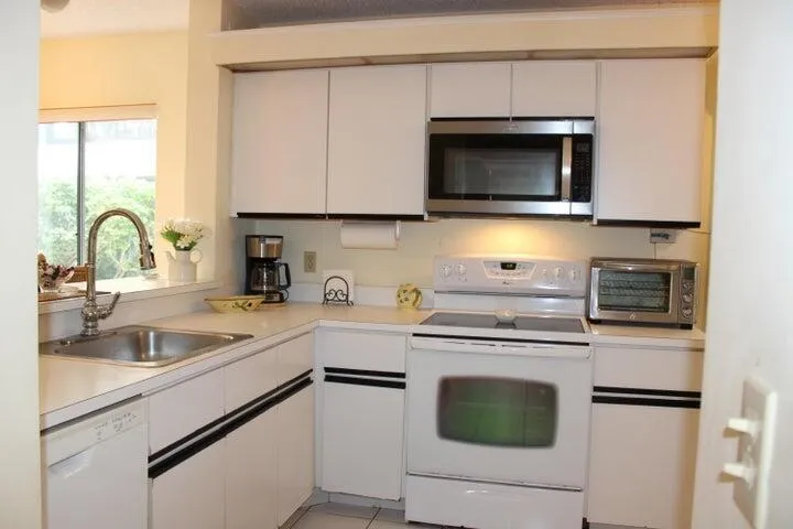 10804 BAHAMA PALM WAY #102 Boynton Beach, FL 33437