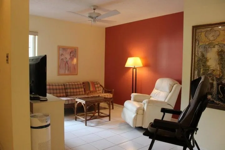 10804 BAHAMA PALM WAY #102 Boynton Beach, FL 33437