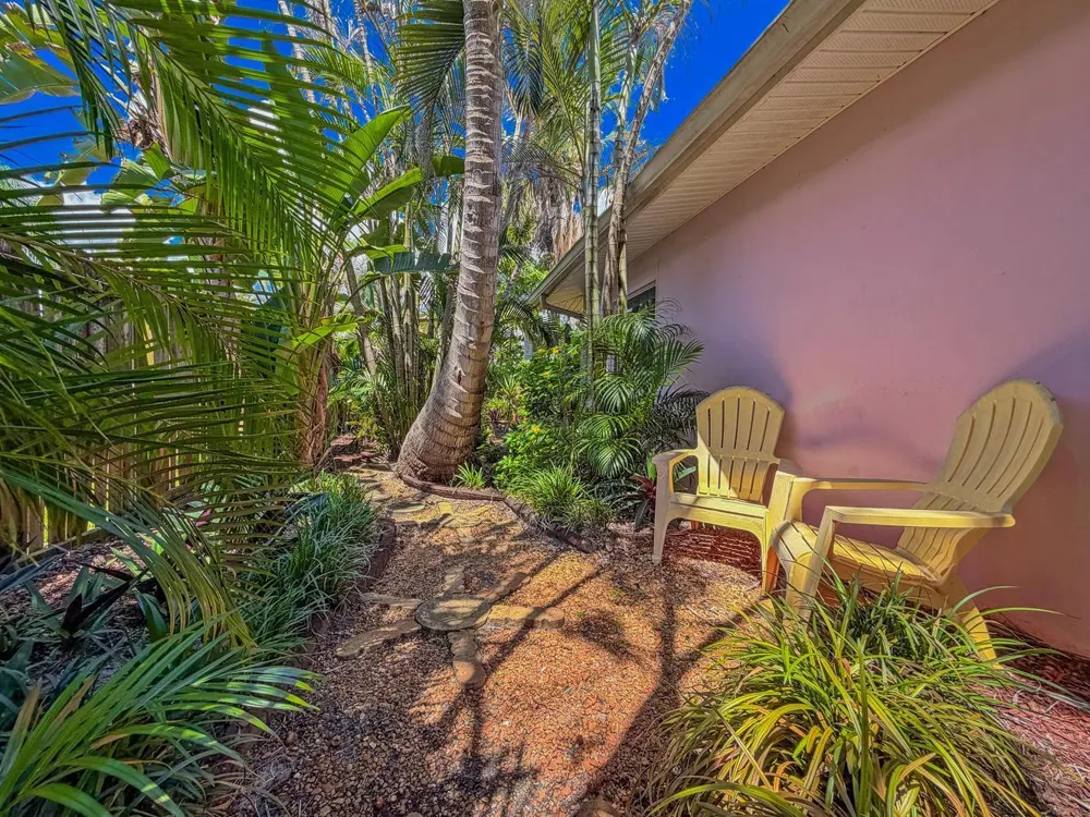 4195 NE HYLINE DRIVE Jensen Beach, FL 34957