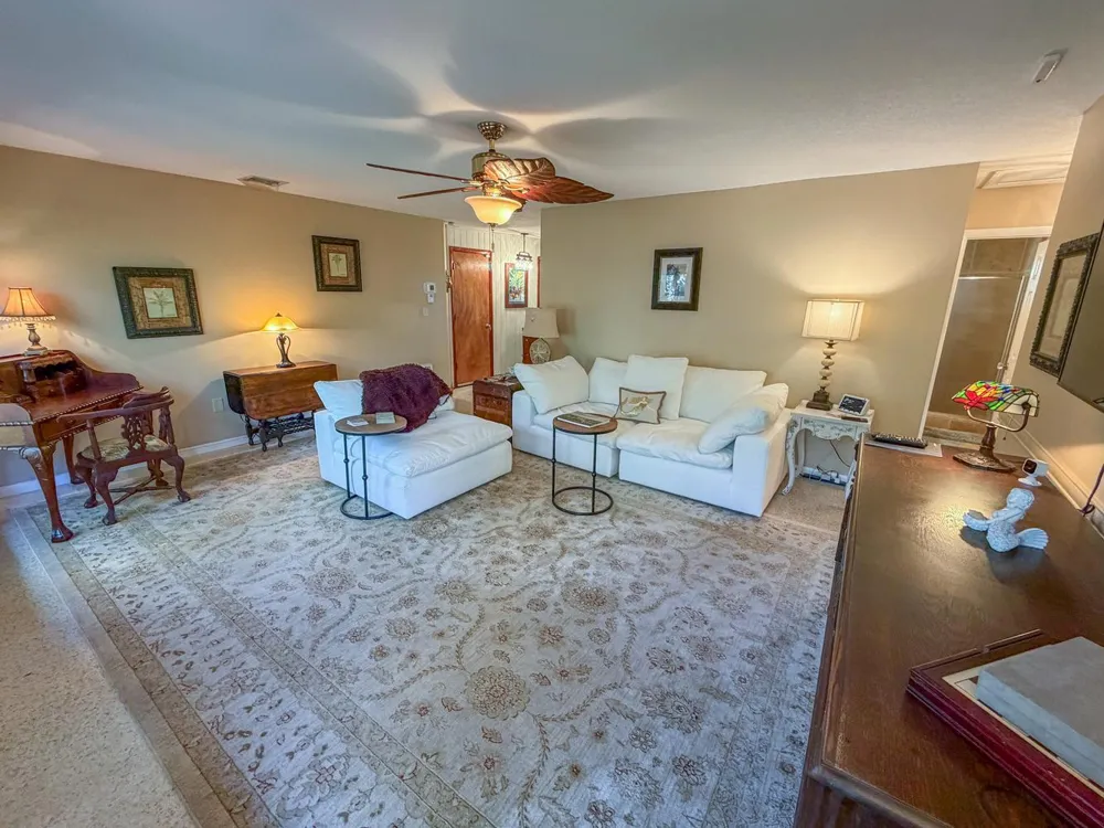 4195 NE HYLINE DRIVE Jensen Beach, FL 34957