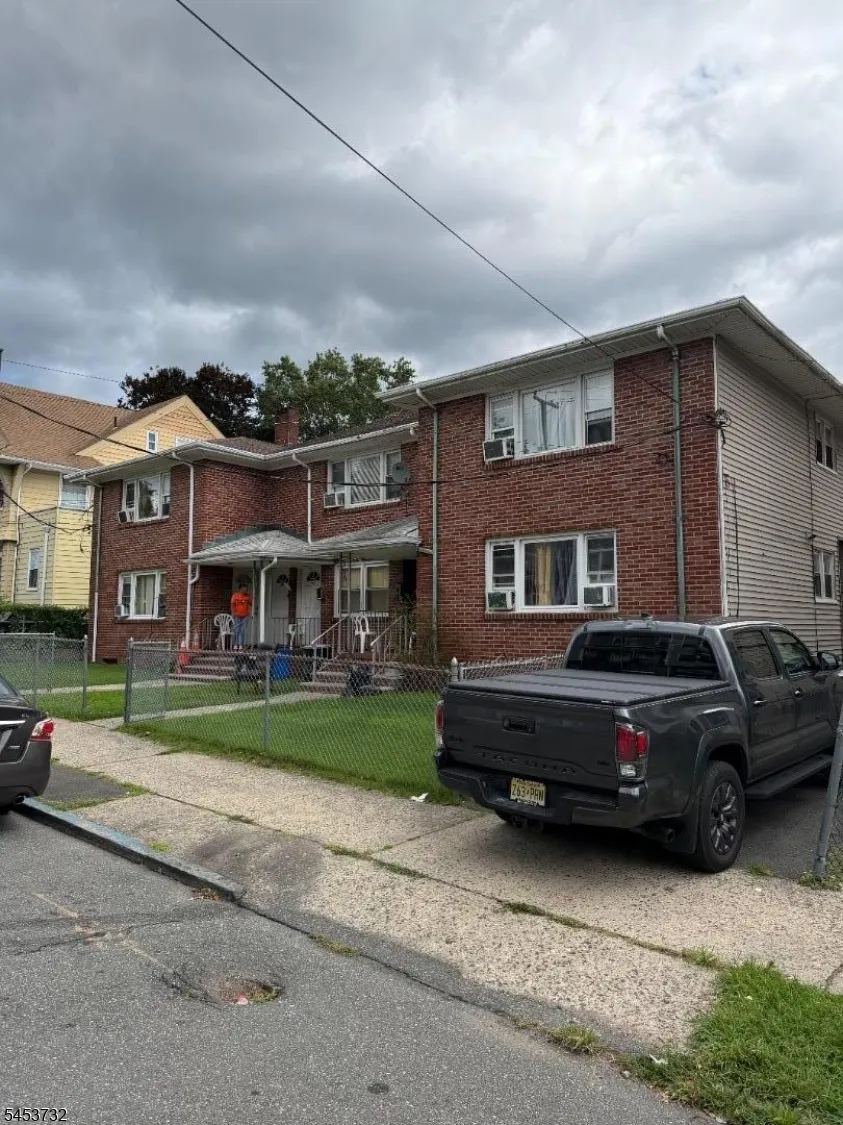 511 E 28Th St Paterson City, NJ 07514