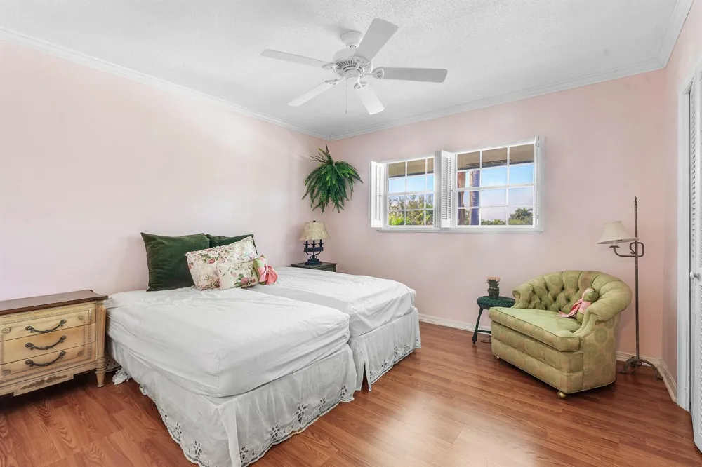 169 Atlantis Boulevard #302 Atlantis, FL 33462