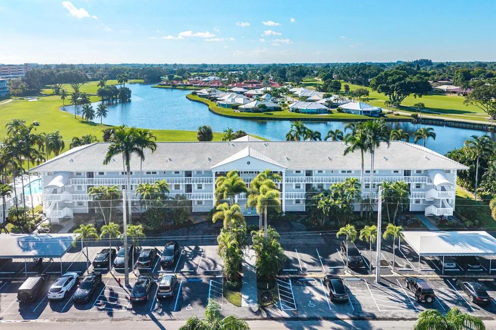 169 Atlantis Boulevard #302 Atlantis, FL 33462