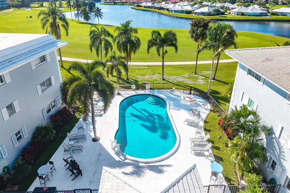 169 Atlantis Boulevard #302 Atlantis, FL 33462