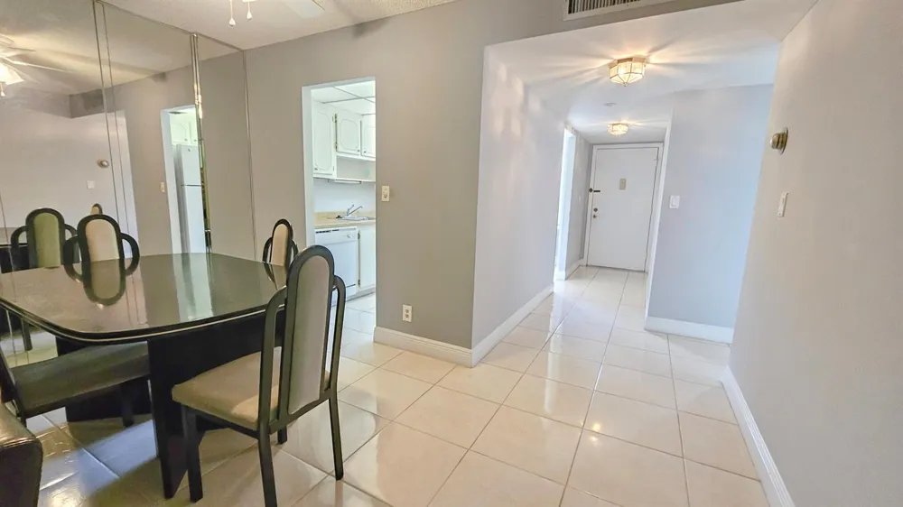 2650 NW 49th Avenue #318 Lauderdale Lakes, FL 33313