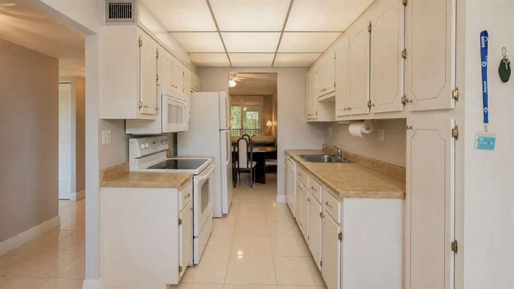 2650 NW 49th Avenue #318 Lauderdale Lakes, FL 33313