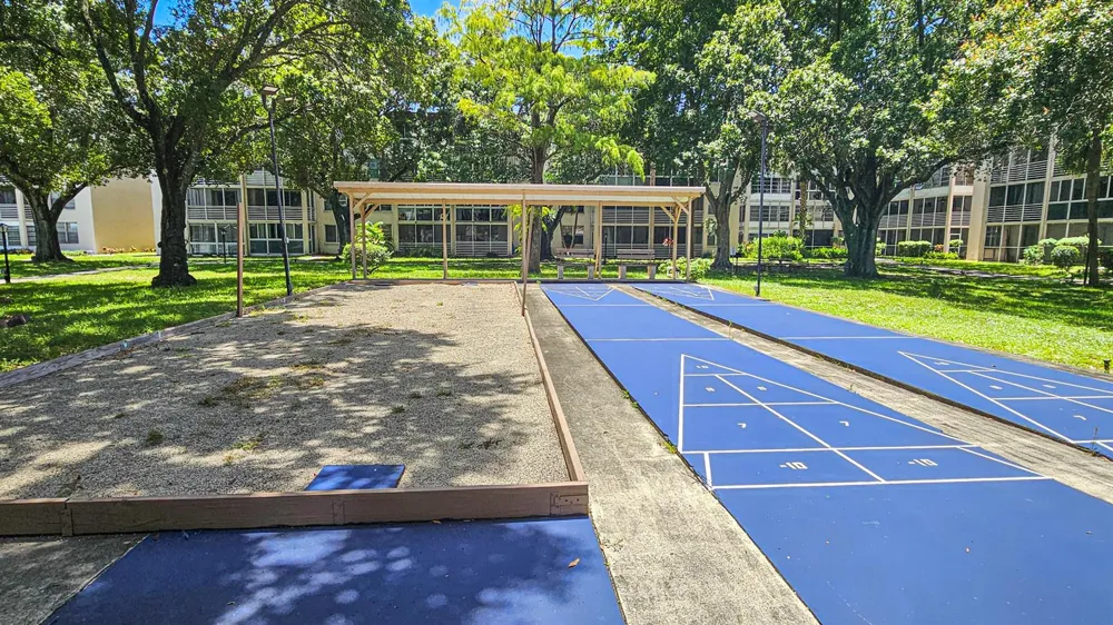 2650 NW 49th Avenue #318 Lauderdale Lakes, FL 33313