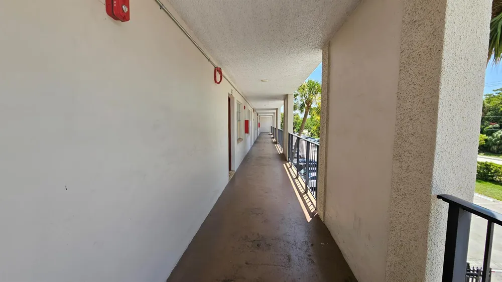 2650 NW 49th Avenue #318 Lauderdale Lakes, FL 33313