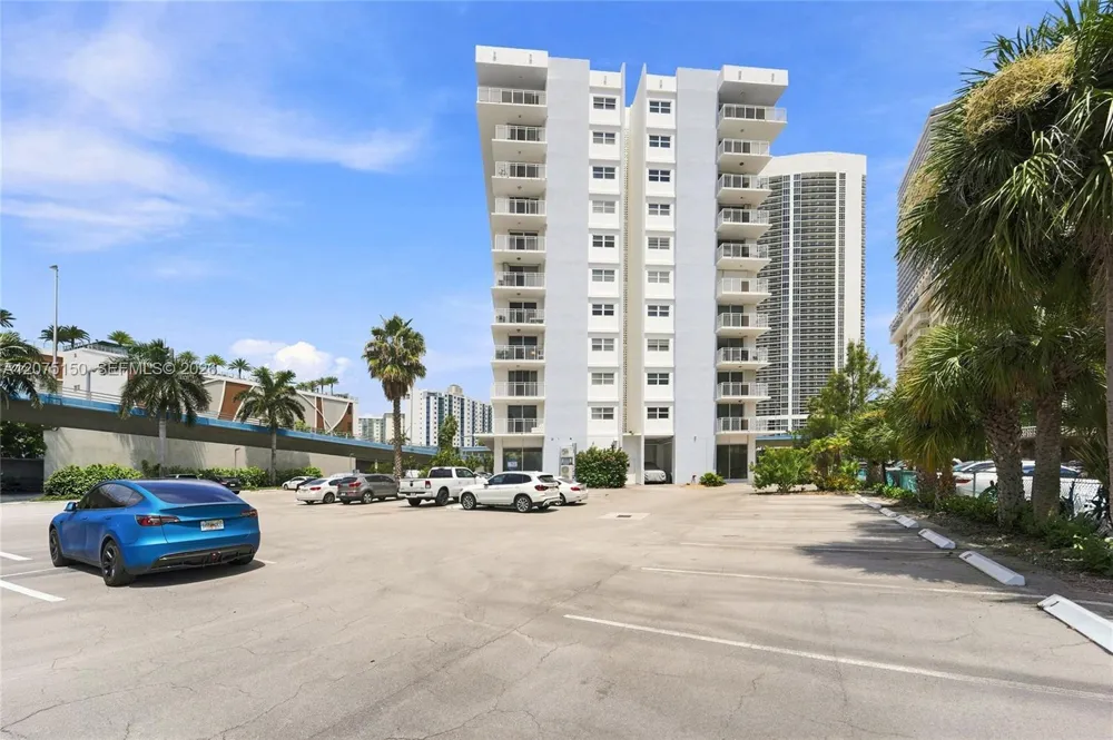 1801 S Ocean Dr #640 Hallandale Beach, FL 33009