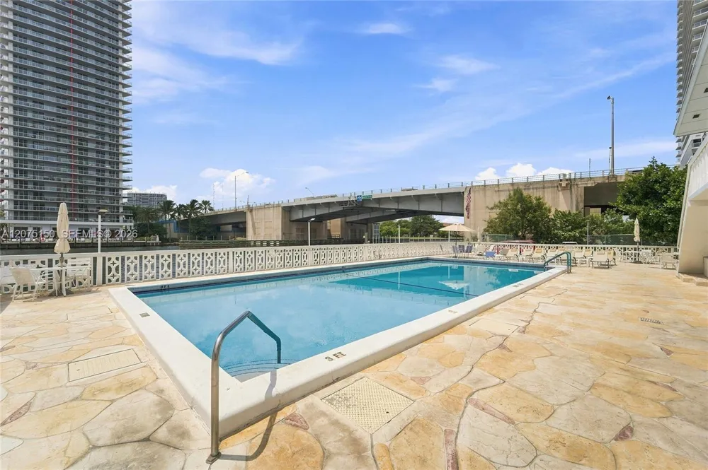 1801 S Ocean Dr #640 Hallandale Beach, FL 33009