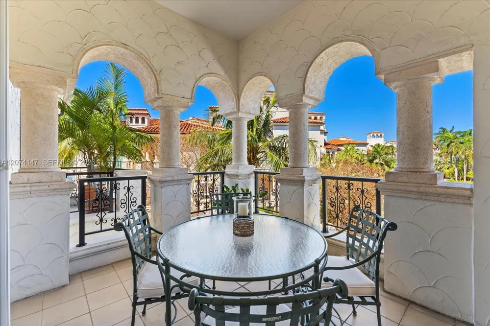 2134 Fisher Island Dr #2134 Miami Beach, FL 33109