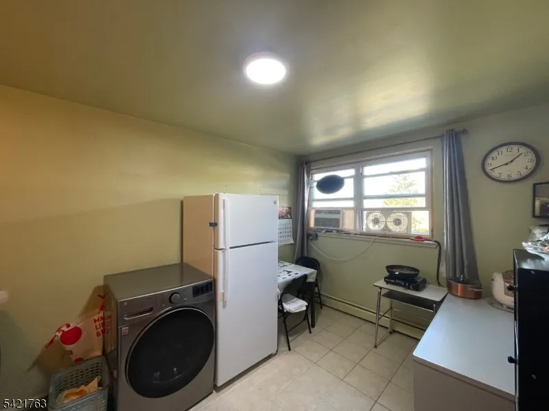 220 Bloomfield Ave Montclair, NJ 07042