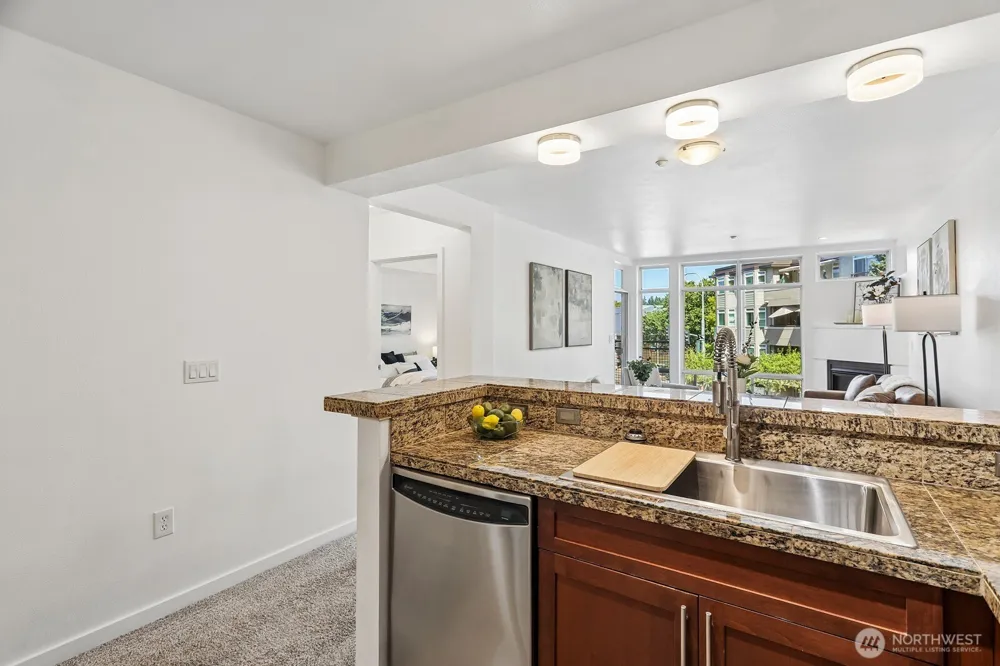 211 Kirkland Avenue #206 Kirkland, WA 98033