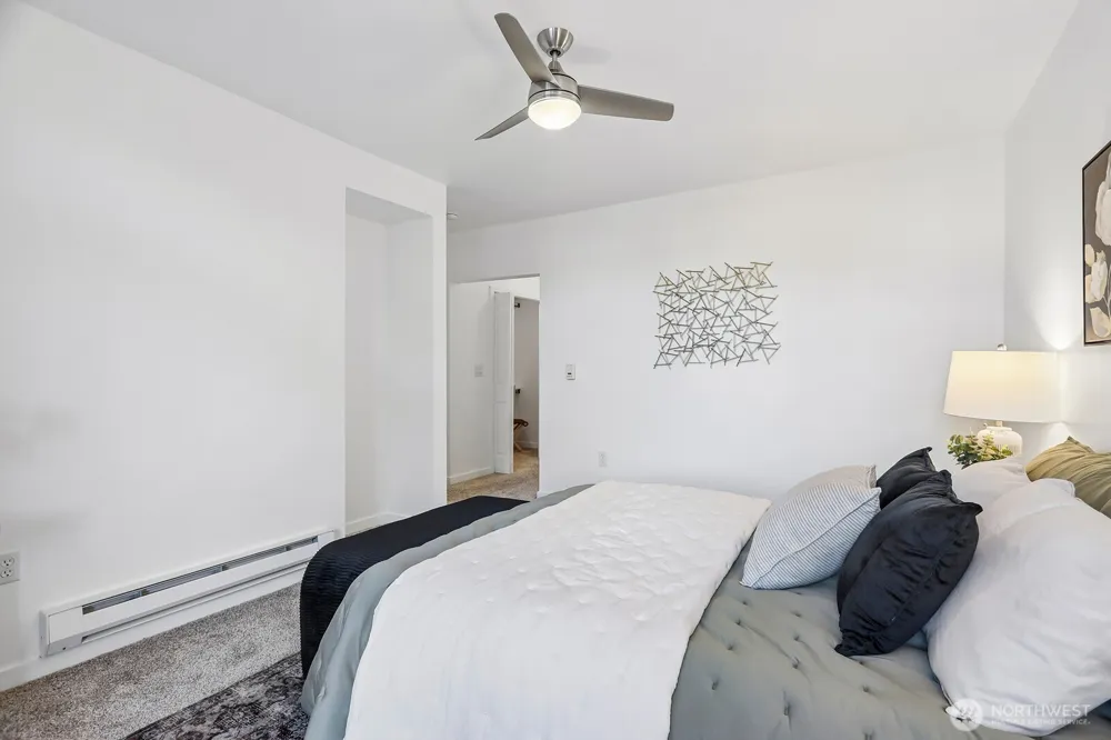 211 Kirkland Avenue #206 Kirkland, WA 98033