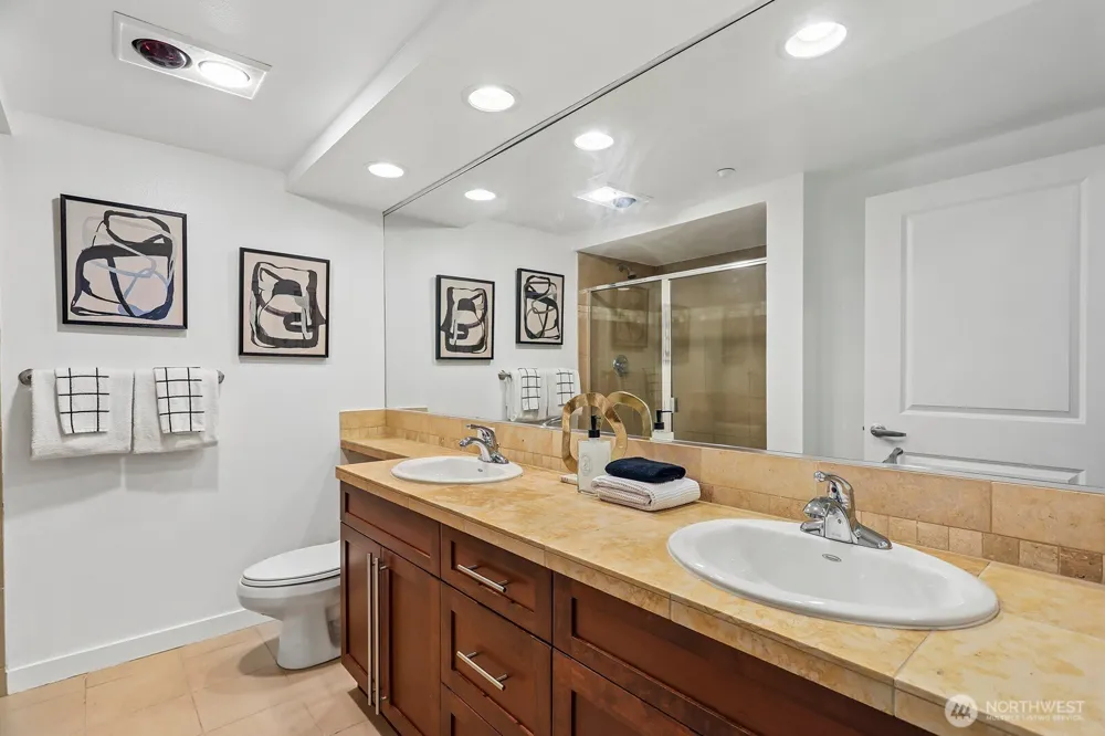 211 Kirkland Avenue #206 Kirkland, WA 98033