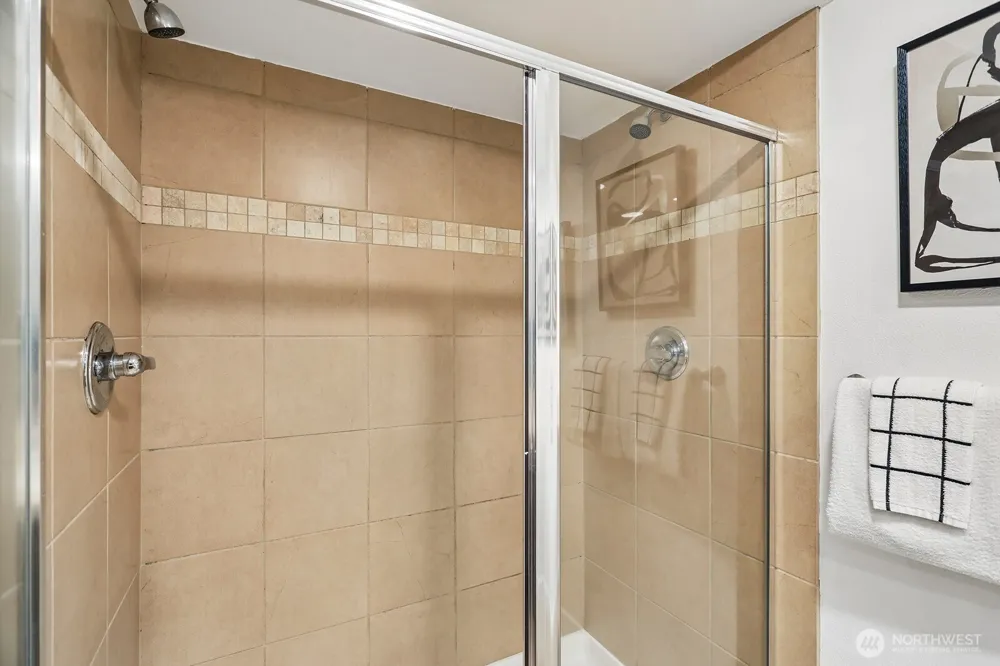 211 Kirkland Avenue #206 Kirkland, WA 98033