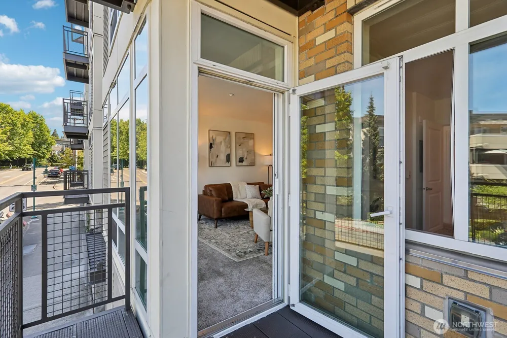 211 Kirkland Avenue #206 Kirkland, WA 98033
