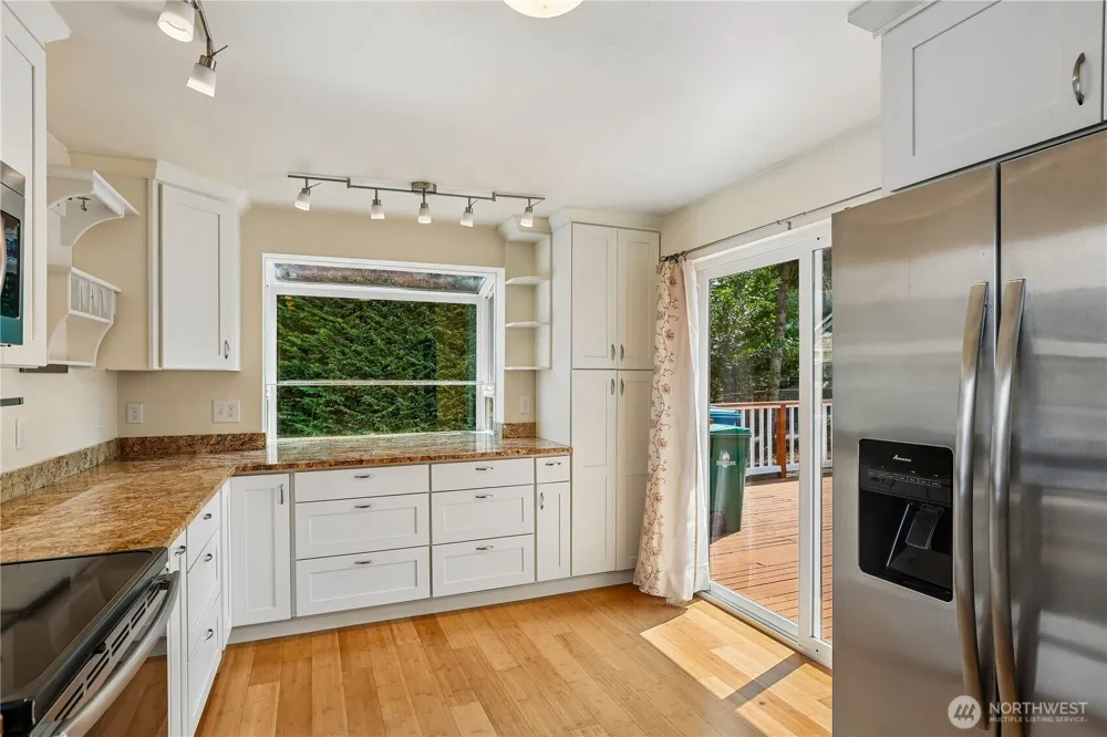 20224 Greenwood ave N Shoreline, WA 98133