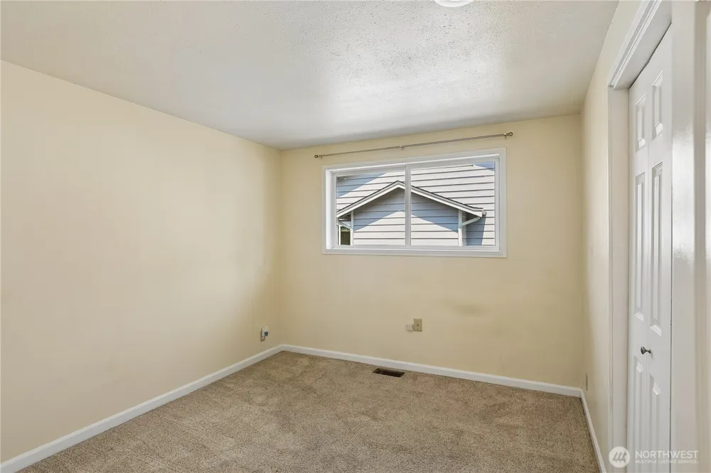 20224 Greenwood ave N Shoreline, WA 98133