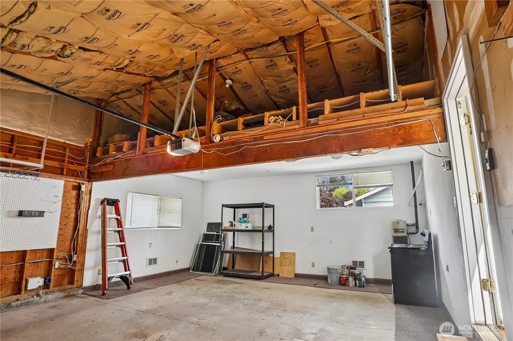 20224 Greenwood ave N Shoreline, WA 98133
