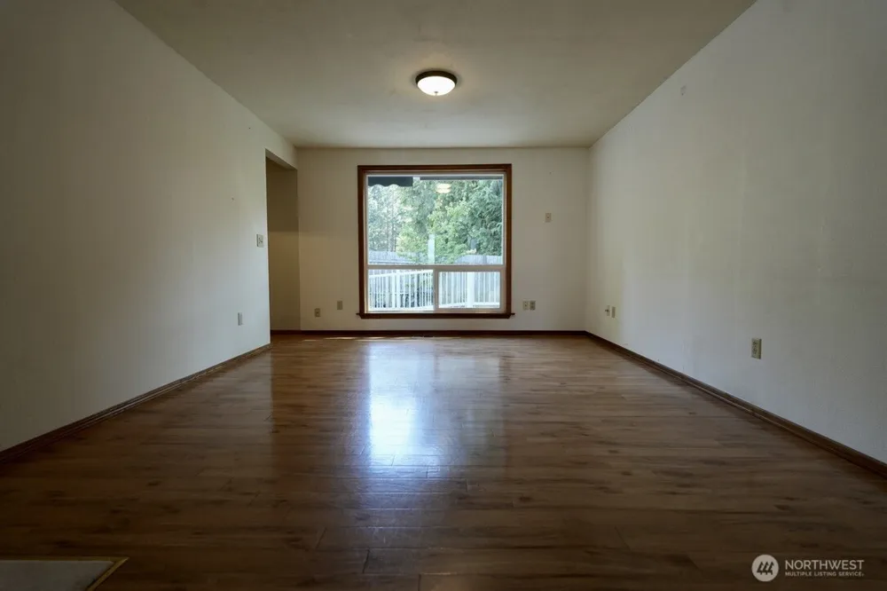 5204 53rd Street W University Place, WA 98467