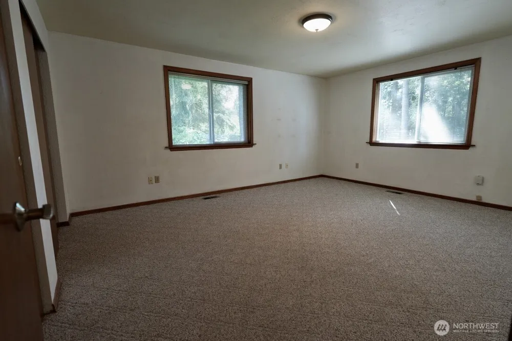 5204 53rd Street W University Place, WA 98467