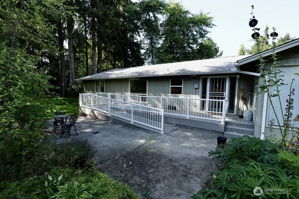 5204 53rd Street W University Place, WA 98467