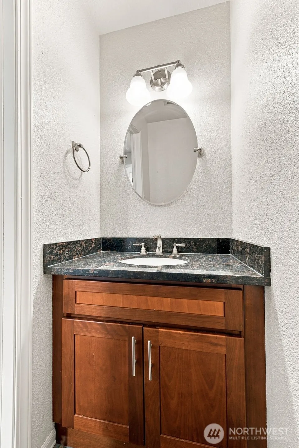 12418 SE 272nd Place #C Kent, WA 98030