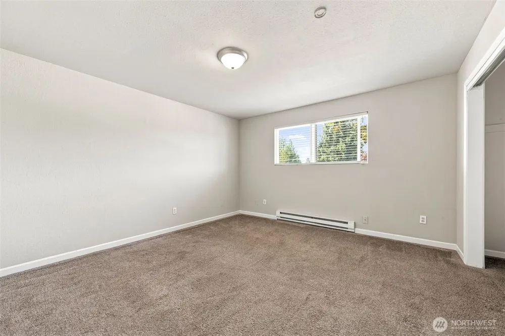 12418 SE 272nd Place #C Kent, WA 98030