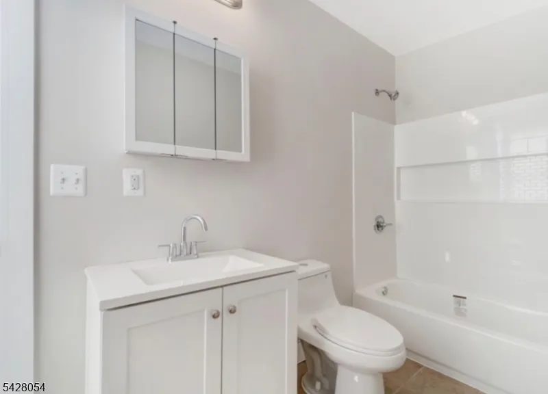 415 Central Ave Newark City, NJ 07107