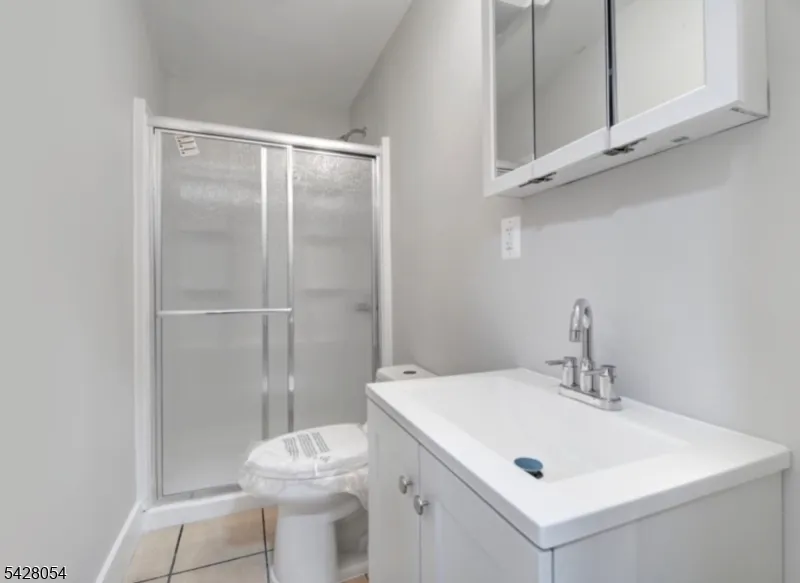 415 Central Ave Newark City, NJ 07107