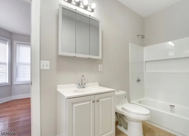 415 Central Ave Newark City, NJ 07107