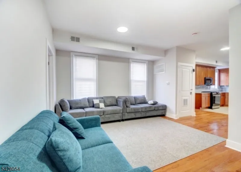 415 Central Ave Newark City, NJ 07107