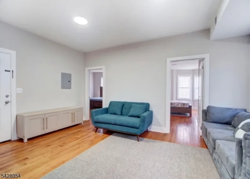 415 Central Ave Newark City, NJ 07107