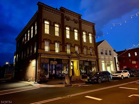 17 Bridge St