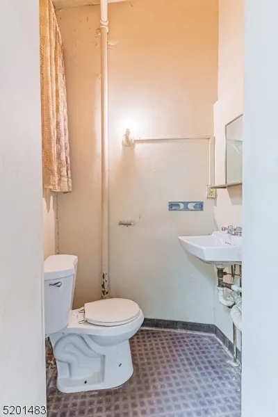 529 Washington Ave Belleville, NJ 07109