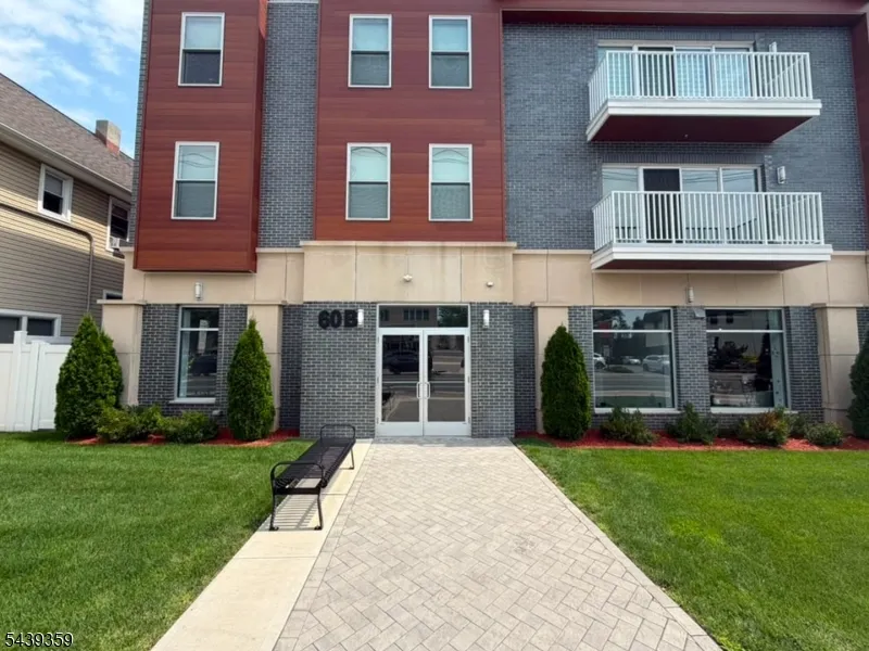 62 Westfield Ave Clark, NJ 07066