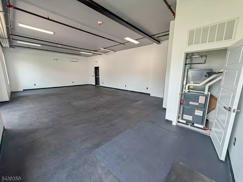 62 Westfield Ave Clark, NJ 07066