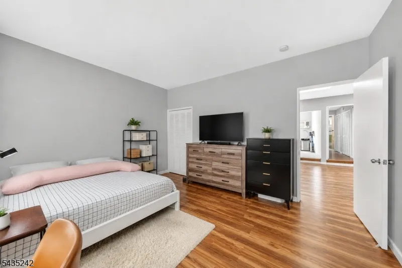 1903 Willow Ave Weehawken, NJ 07086