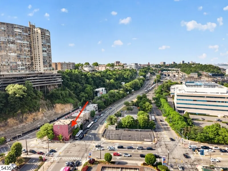 1903 Willow Ave Weehawken, NJ 07086