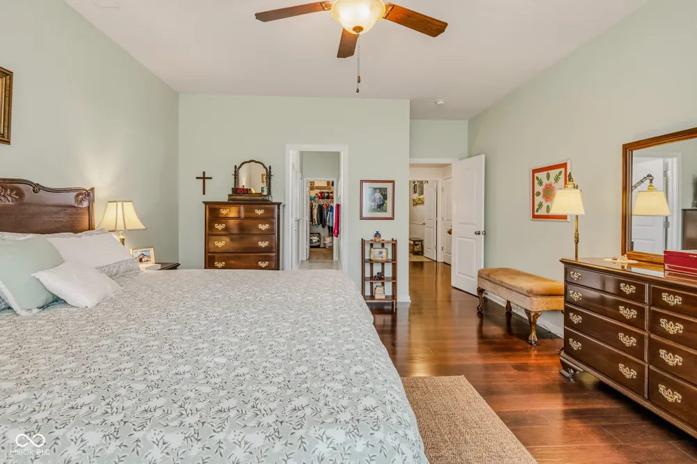 6103 Pelican Lane Columbus, IN 47201