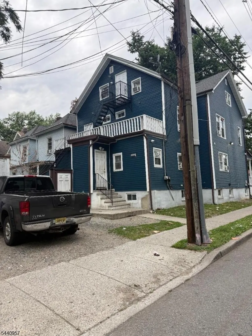 97 Jefferson St Passaic City, NJ 07055