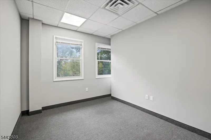 59 E Mill Rd Washington, NJ 07853