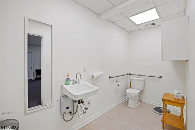 59 E Mill Rd Washington, NJ 07853