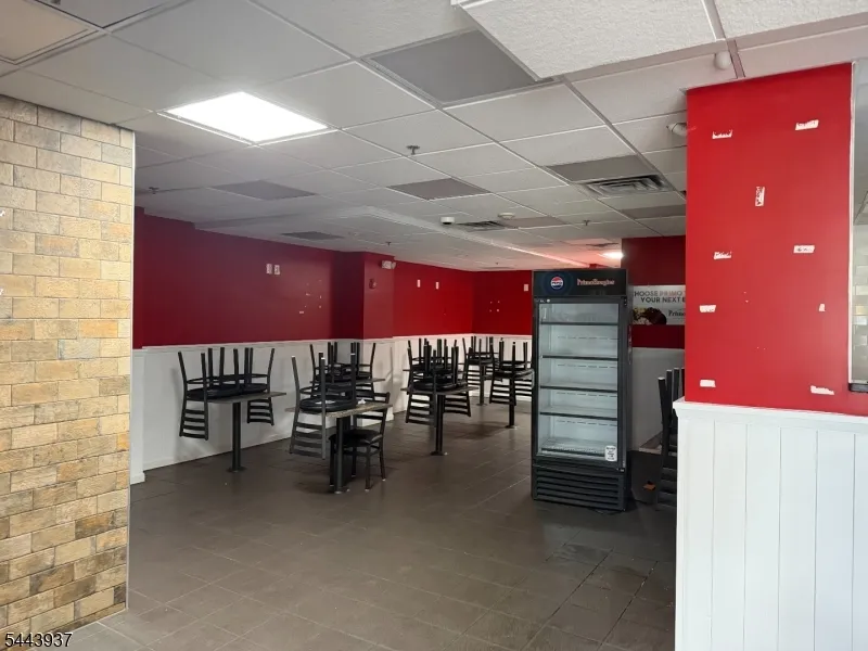 44 Speedwell Ave Morristown Town, NJ 07960