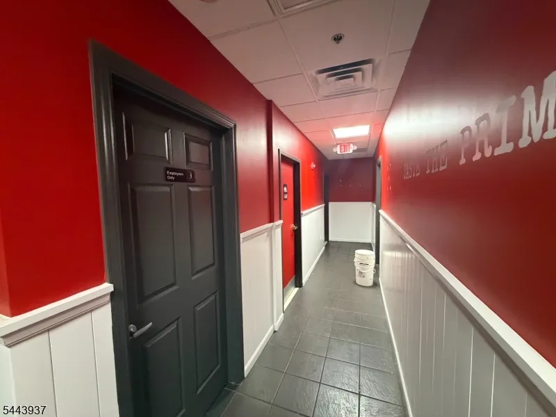 44 Speedwell Ave Morristown Town, NJ 07960