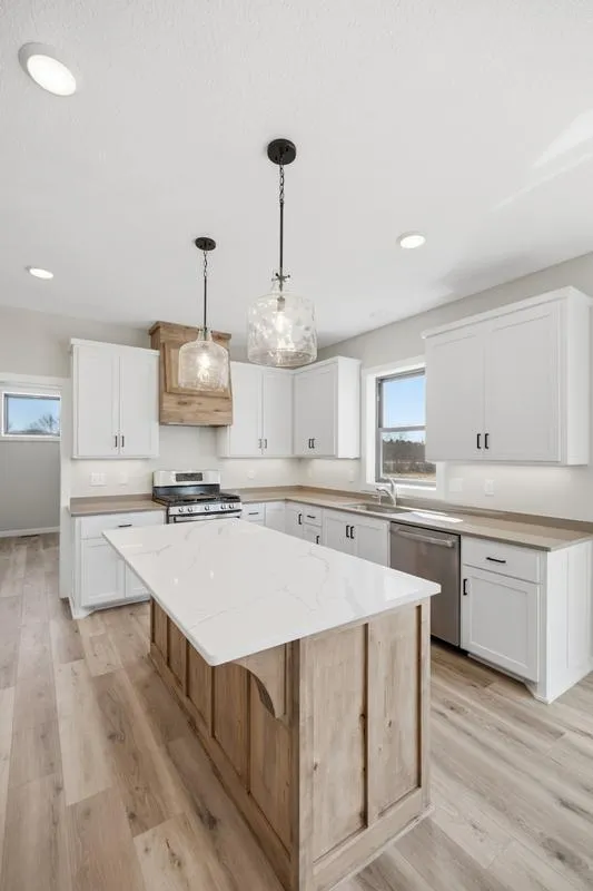 12917 295th Avenue NW Princeton, MN 55371