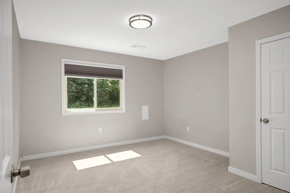 13712 E Wellington Crescent Burnsville, MN 55337