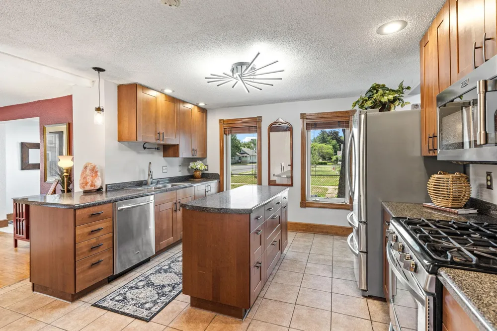 1106 5th Avenue S South Saint Paul, MN 55075