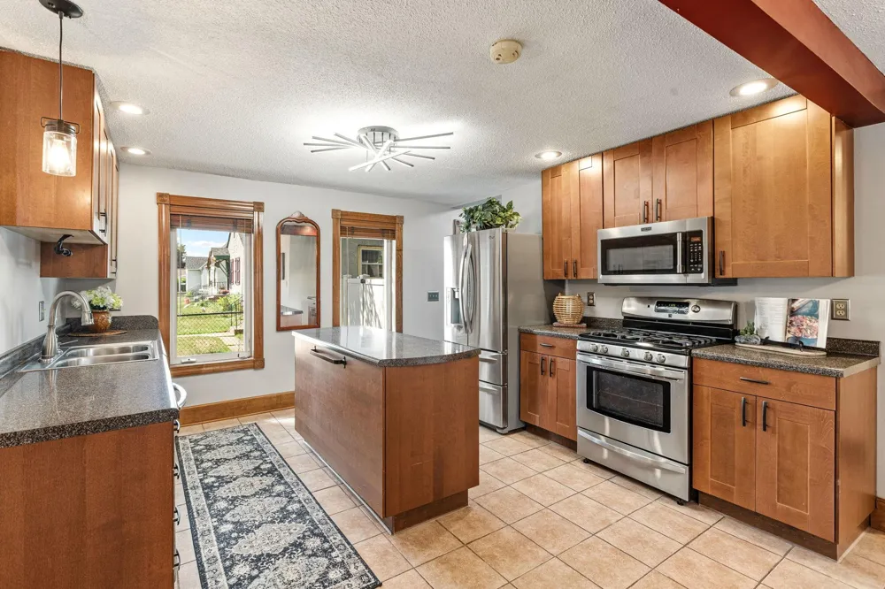 1106 5th Avenue S South Saint Paul, MN 55075